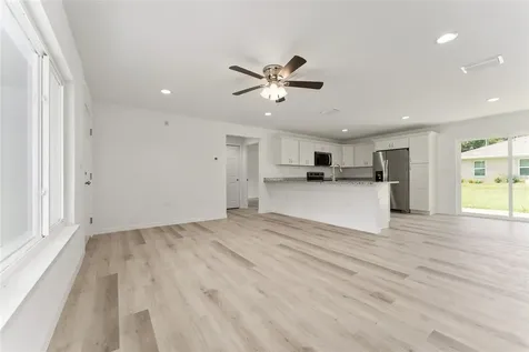 13027 NE 5th Place Silver Springs FL 34488