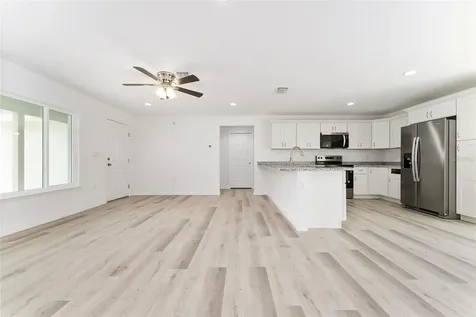 13027 NE 5th Place Silver Springs FL 34488
