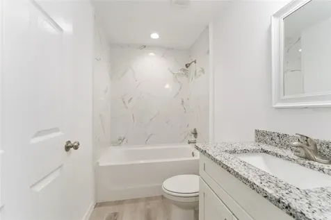 13027 NE 5th Place Silver Springs FL 34488