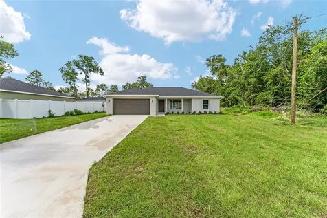 13027 NE 5th Place Silver Springs FL 34488