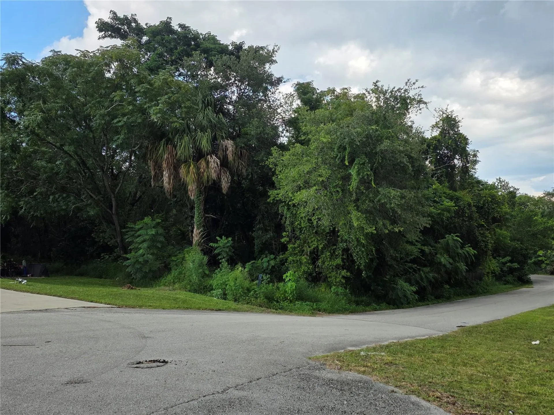 498 Esther Lane Altamonte Springs FL 32714