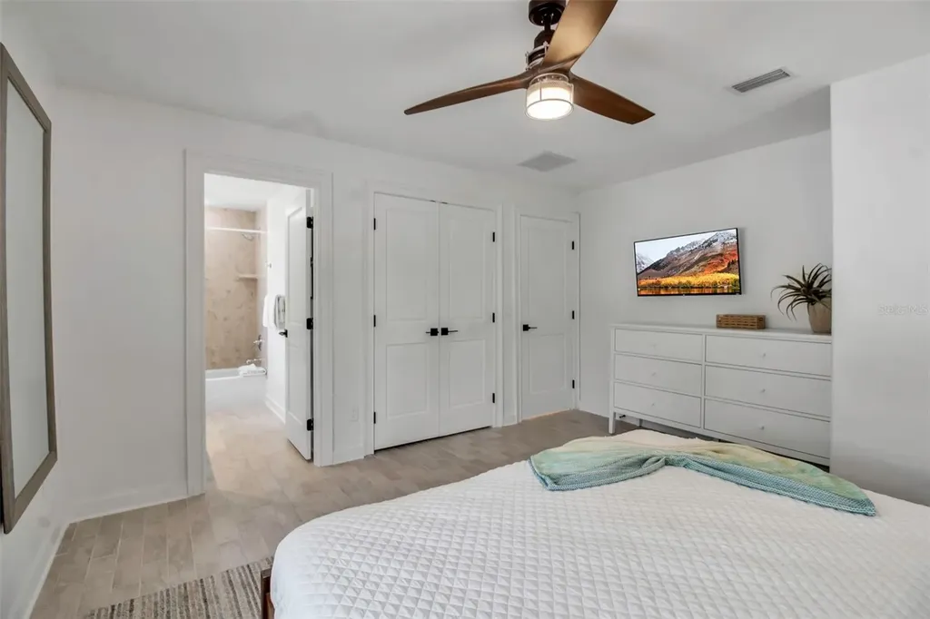 207 Peacock Lane Holmes Beach FL 34217