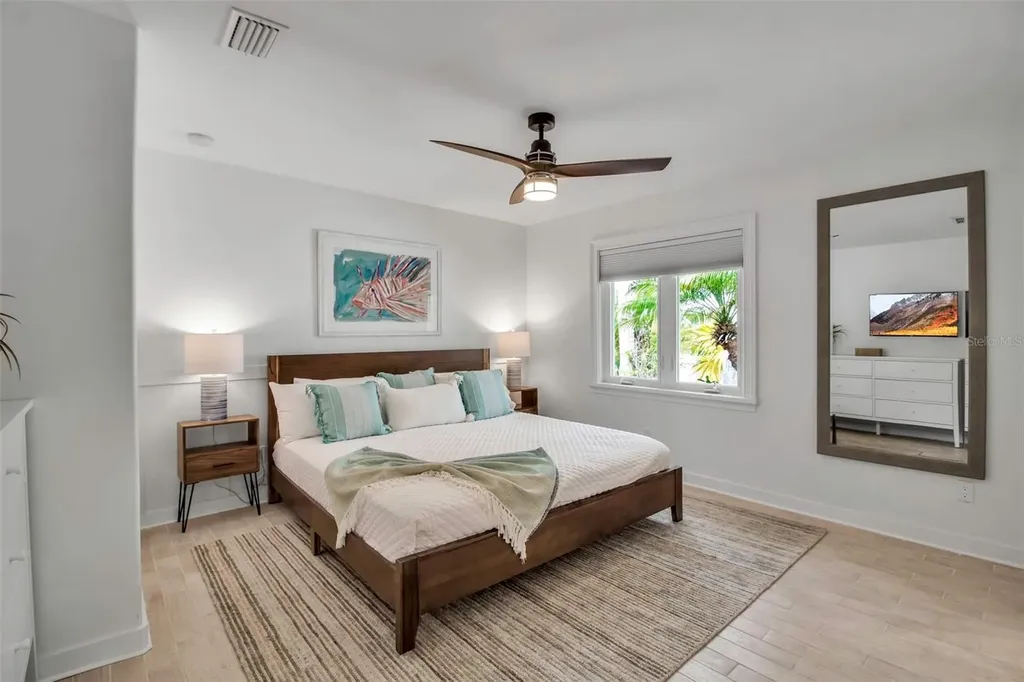 207 Peacock Lane Holmes Beach FL 34217