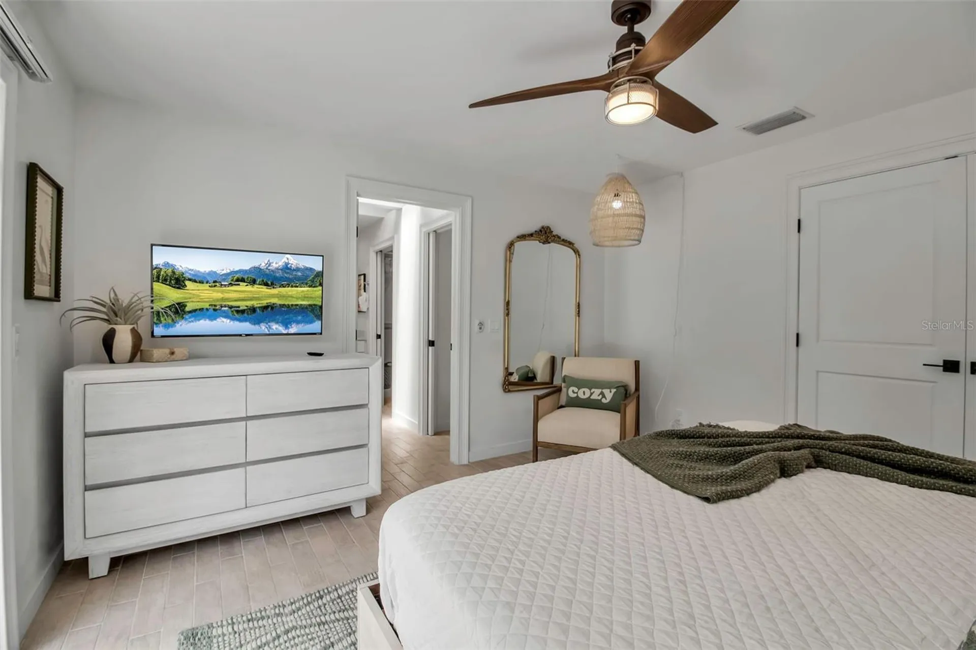 207 Peacock Lane Holmes Beach FL 34217