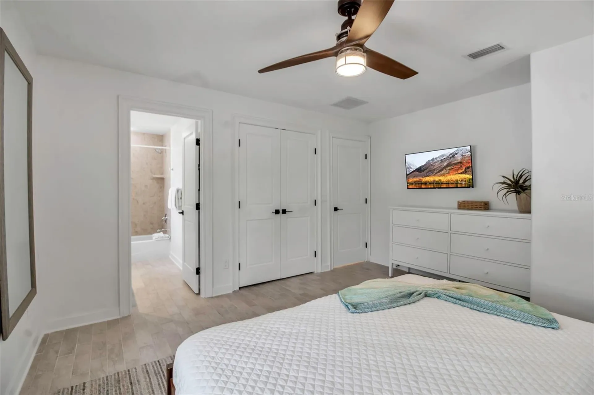 207 Peacock Lane Holmes Beach FL 34217