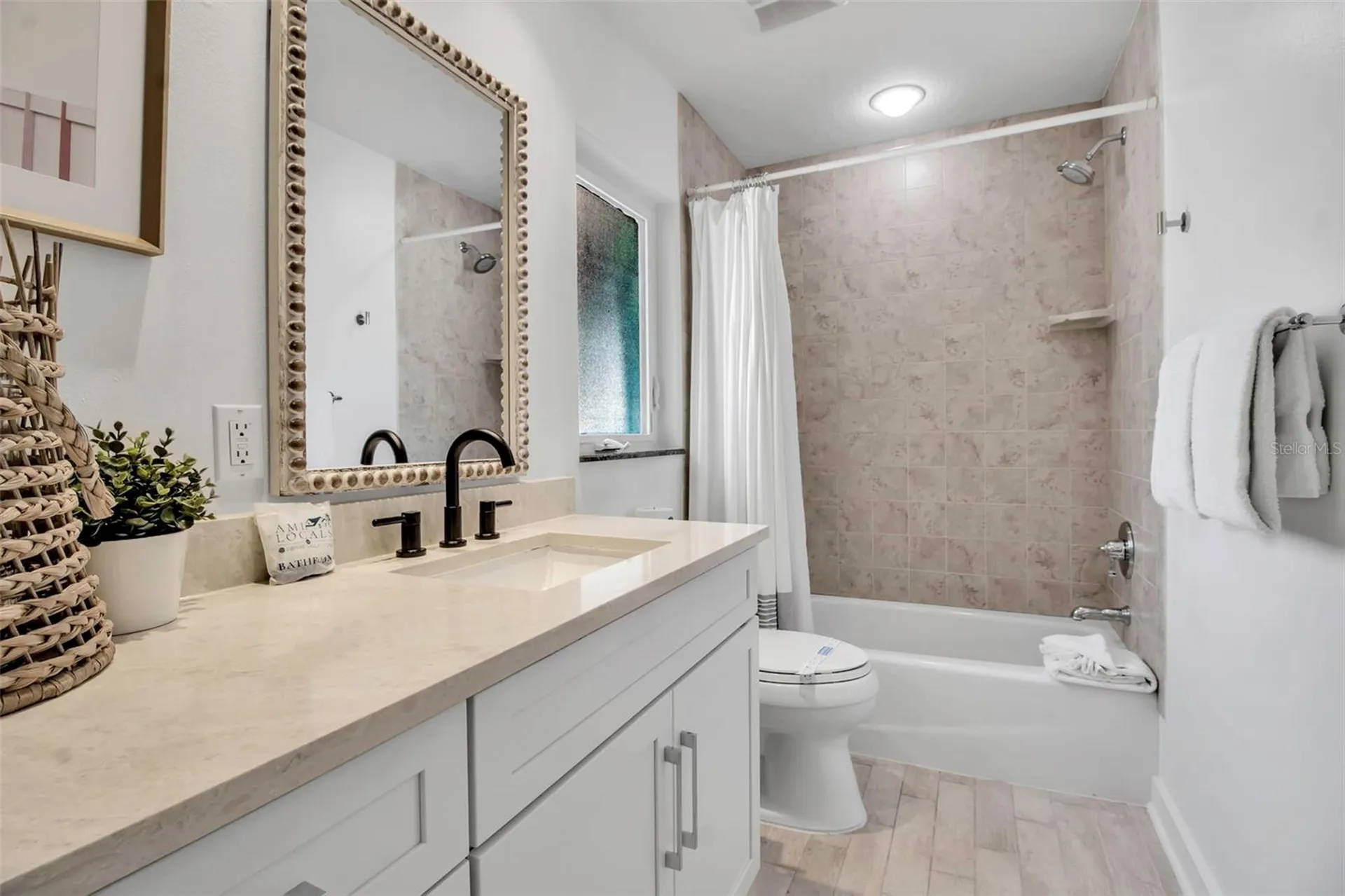 207 Peacock Lane Holmes Beach FL 34217