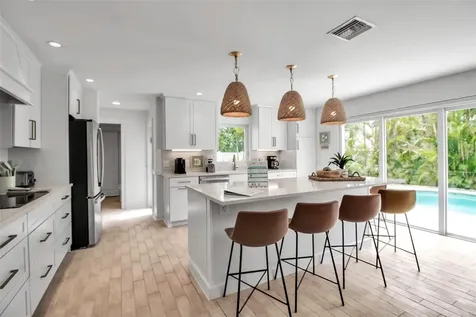 207 Peacock Lane Holmes Beach FL 34217