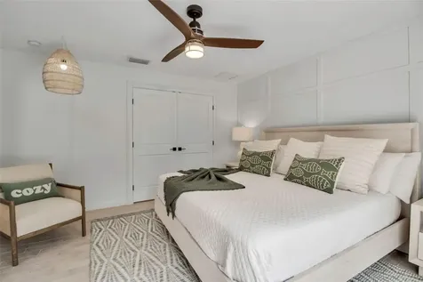 207 Peacock Lane Holmes Beach FL 34217