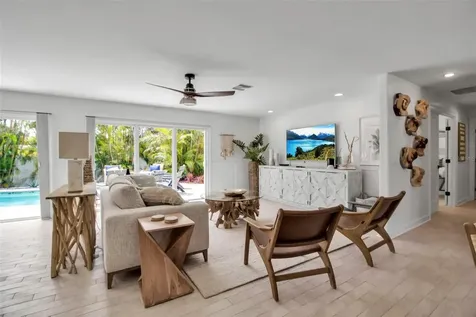 207 Peacock Lane Holmes Beach FL 34217