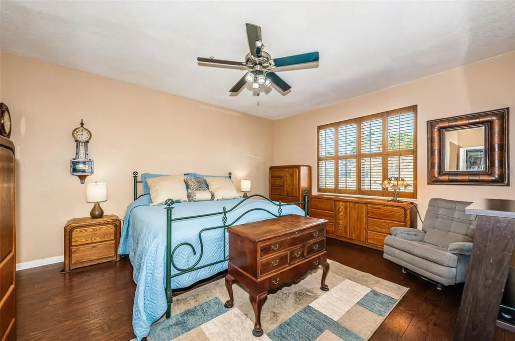 227 126th Avenue Treasure Island FL 33706