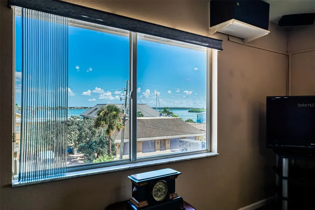 227 126th Avenue Treasure Island FL 33706