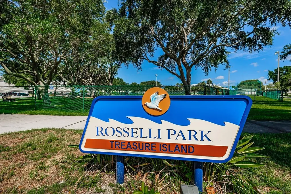 227 126th Avenue Treasure Island FL 33706