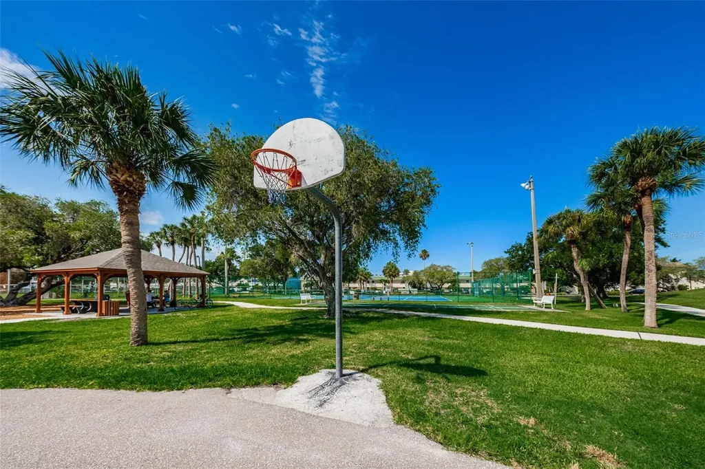 227 126th Avenue Treasure Island FL 33706