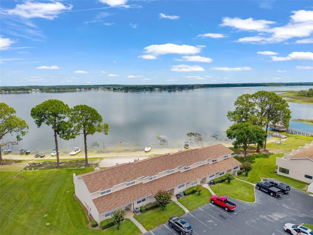 11001 SE Sunset Harbor Road Summerfield FL 34491