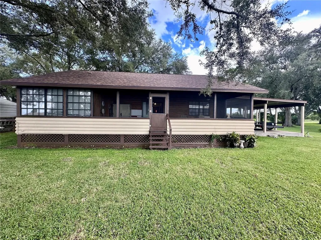 1575 Cypress Lake Road Lake Wales FL 33898