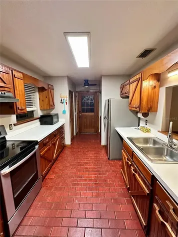 1575 Cypress Lake Road Lake Wales FL 33898