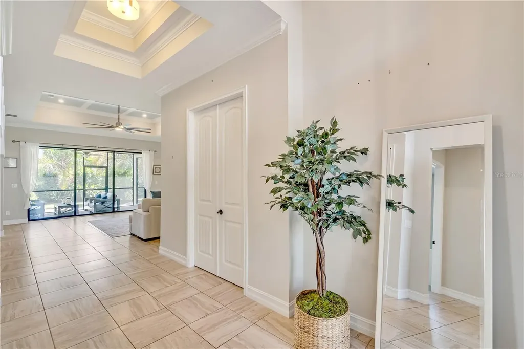 6615 35th Court E Sarasota FL 34243