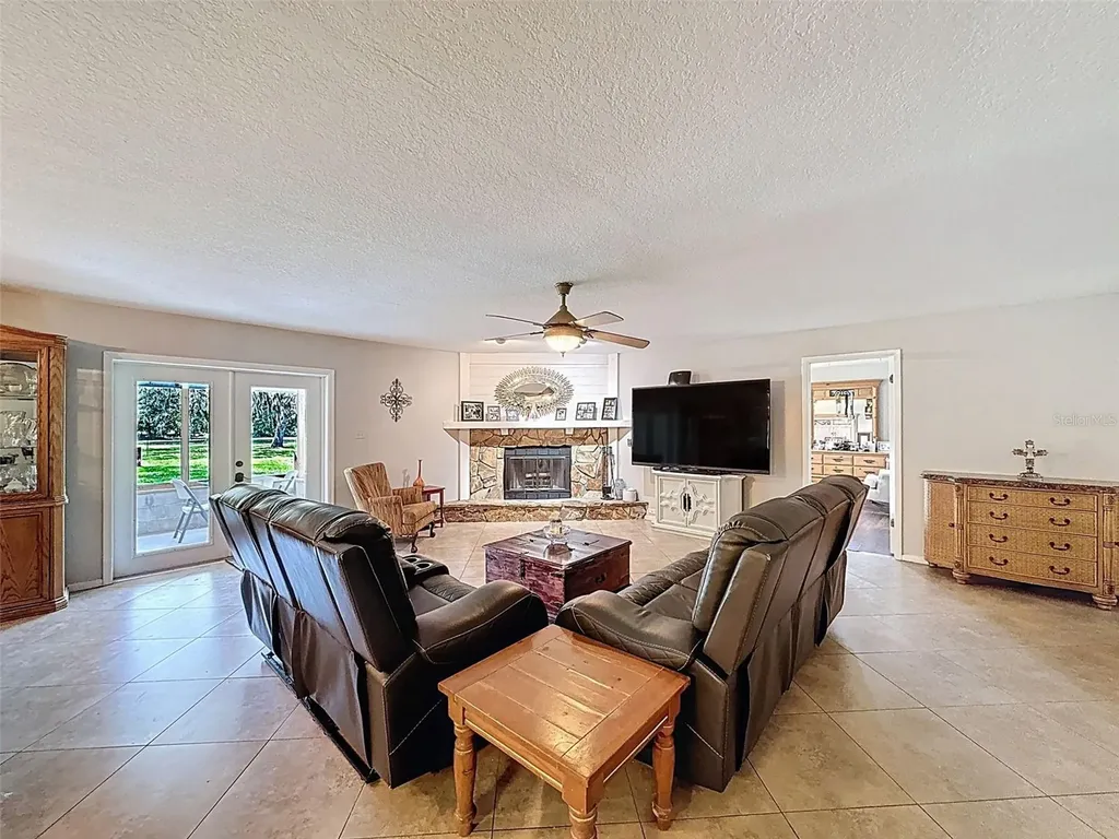 15438/15440 Azra Drive Odessa FL 33556