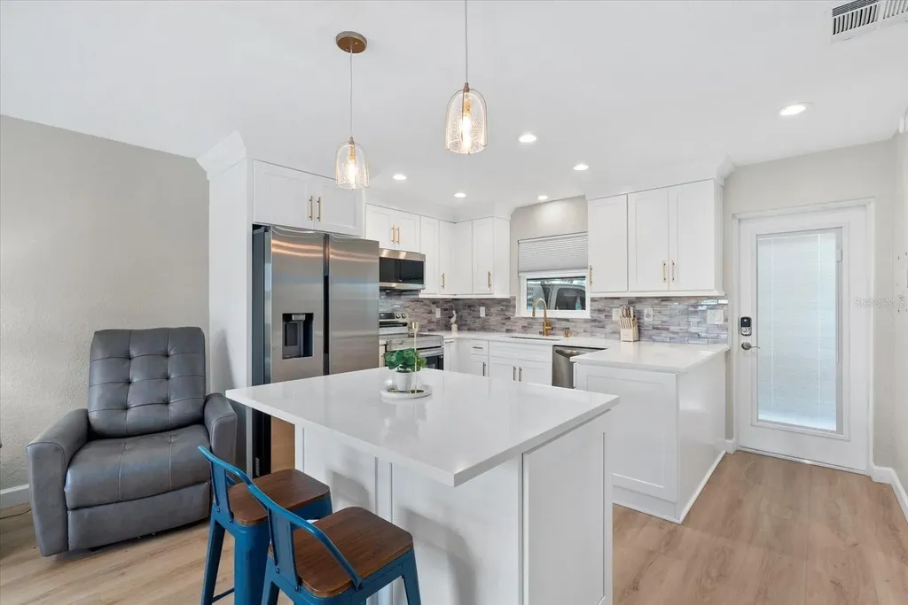 5830 Midnight Pass Road Sarasota FL 34242