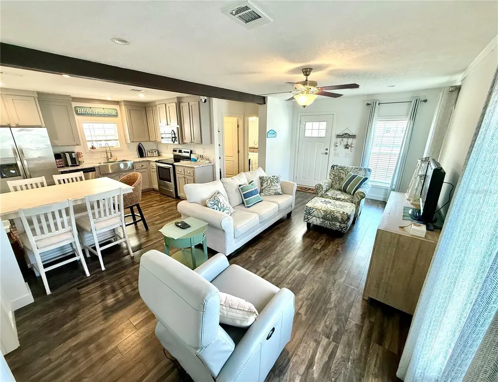 4822 Tri Par Drive Sarasota FL 34234