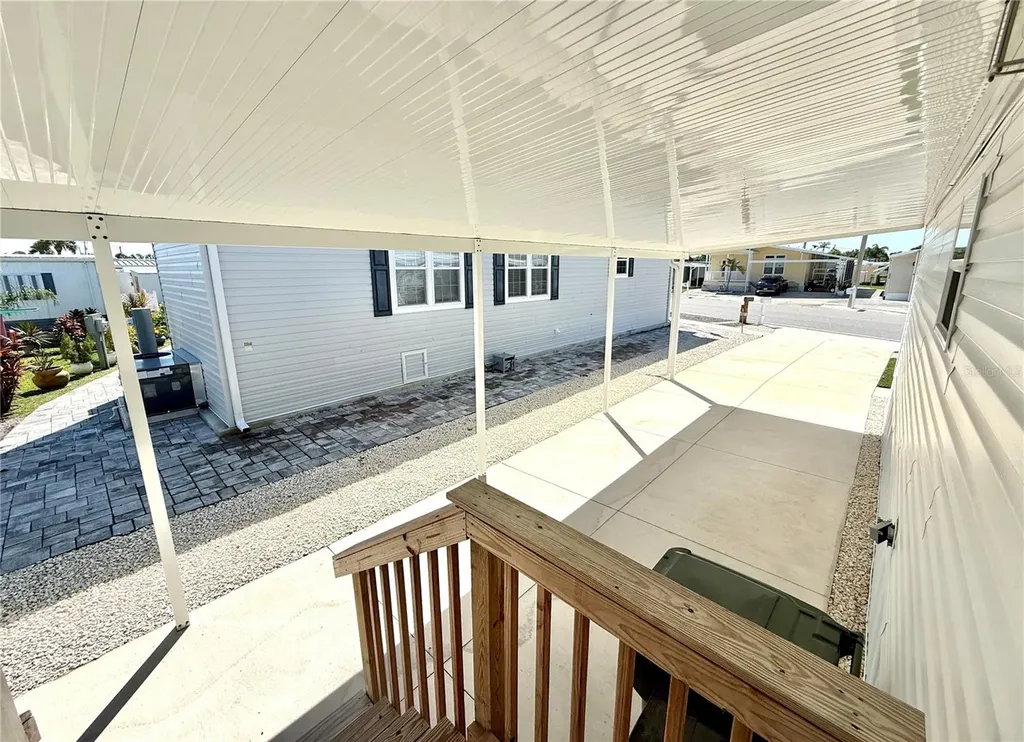 4822 Tri Par Drive Sarasota FL 34234