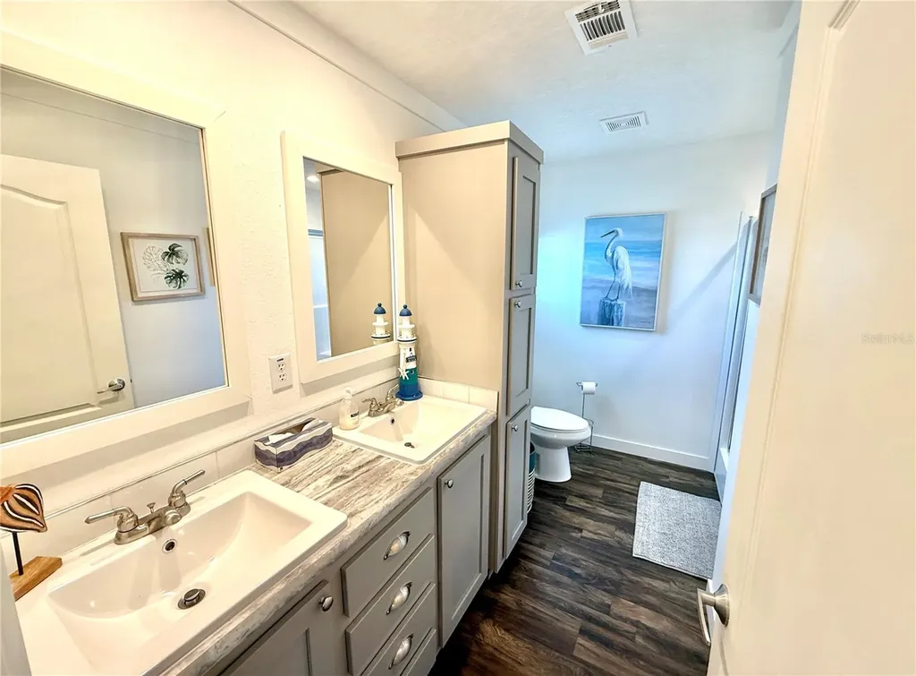 4822 Tri Par Drive Sarasota FL 34234