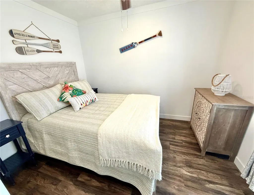 4822 Tri Par Drive Sarasota FL 34234