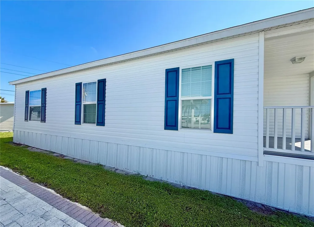 4822 Tri Par Drive Sarasota FL 34234