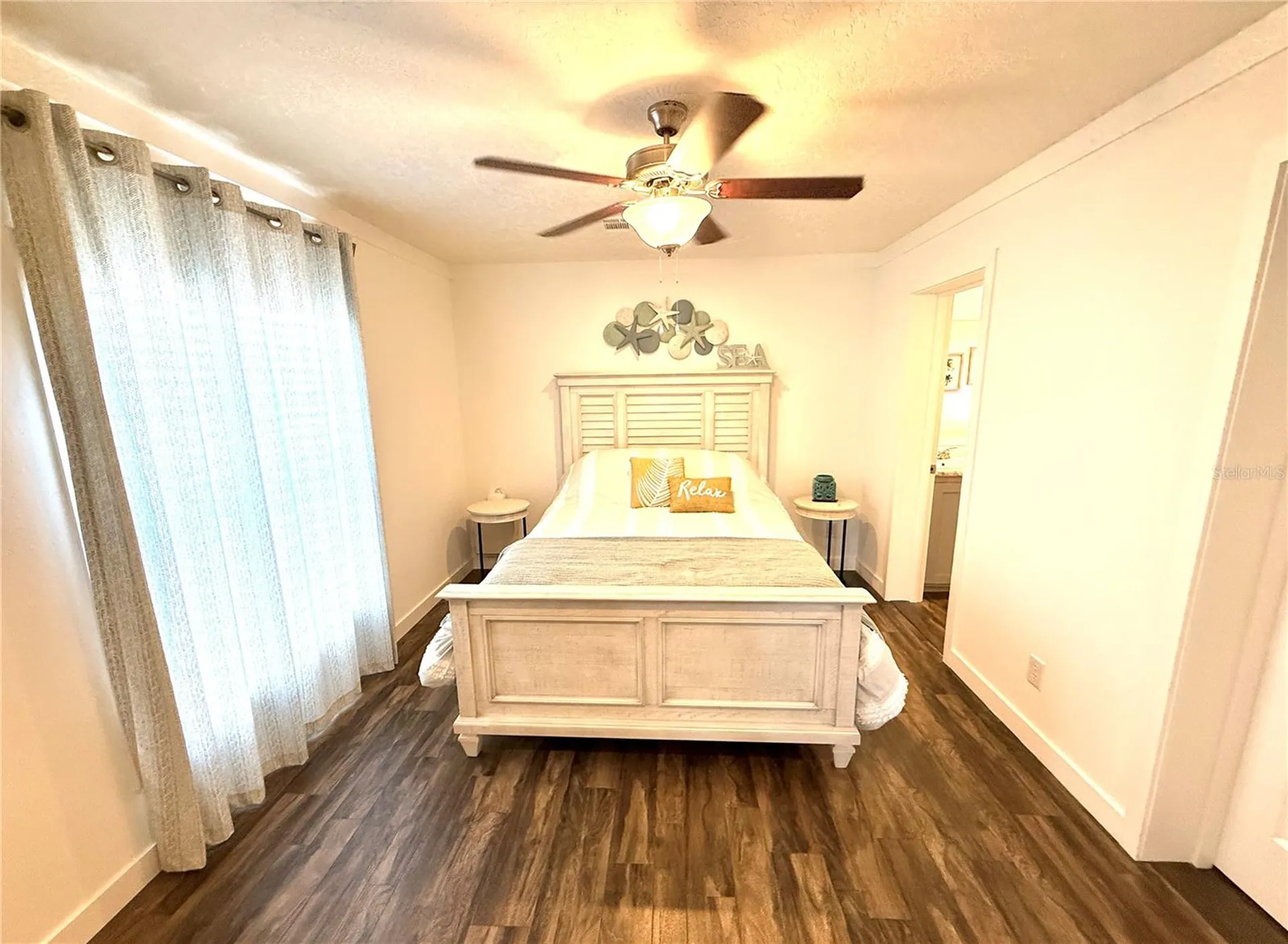 4822 Tri Par Drive Sarasota FL 34234