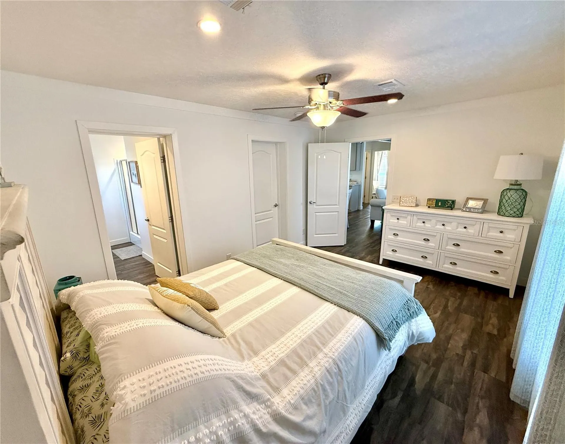 4822 Tri Par Drive Sarasota FL 34234