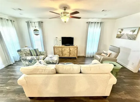 4822 Tri Par Drive Sarasota FL 34234