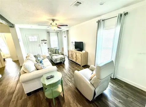 4822 Tri Par Drive Sarasota FL 34234