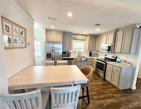 4822 Tri Par Drive Sarasota FL 34234
