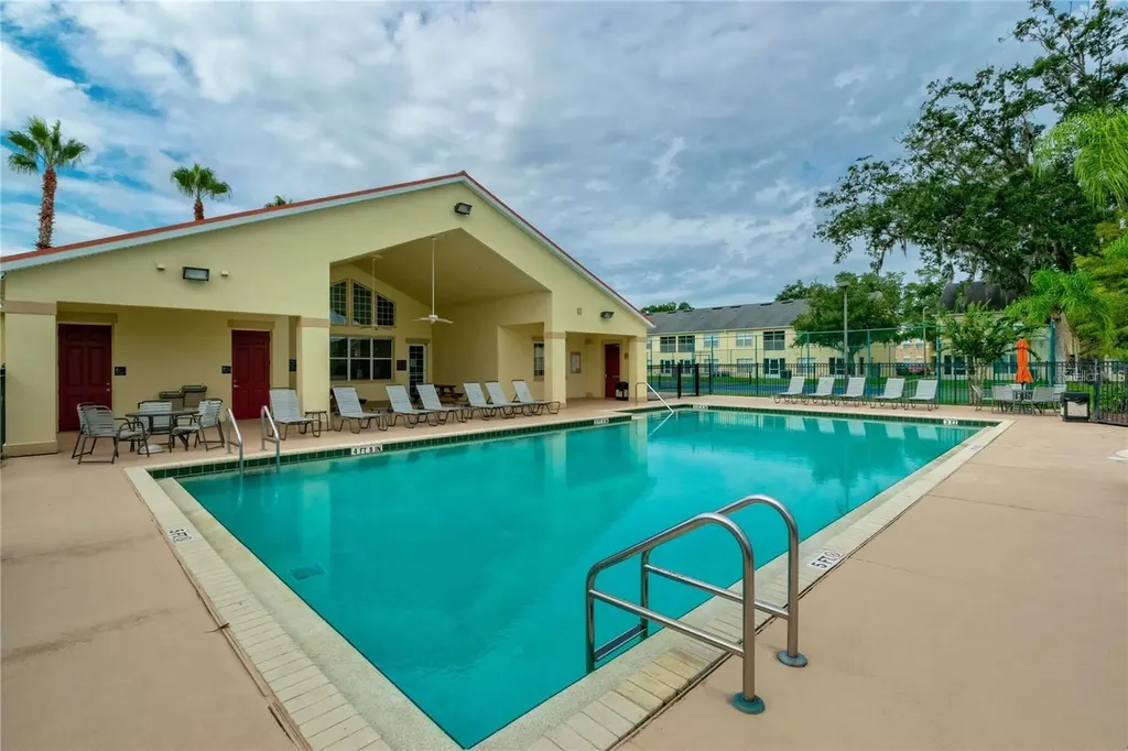 2836 Club Cortile Circle Kissimmee FL 34746