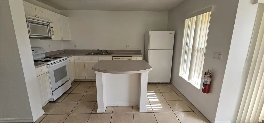 2836 Club Cortile Circle Kissimmee FL 34746