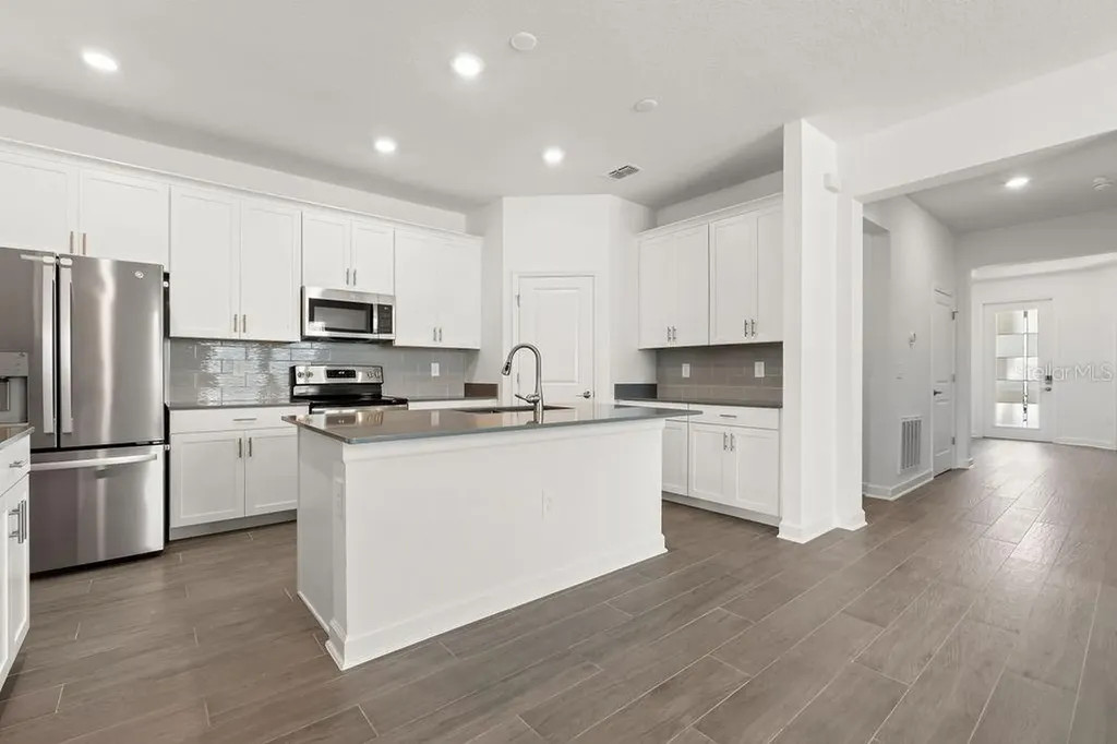 11843 Language Way Orlando FL 32832