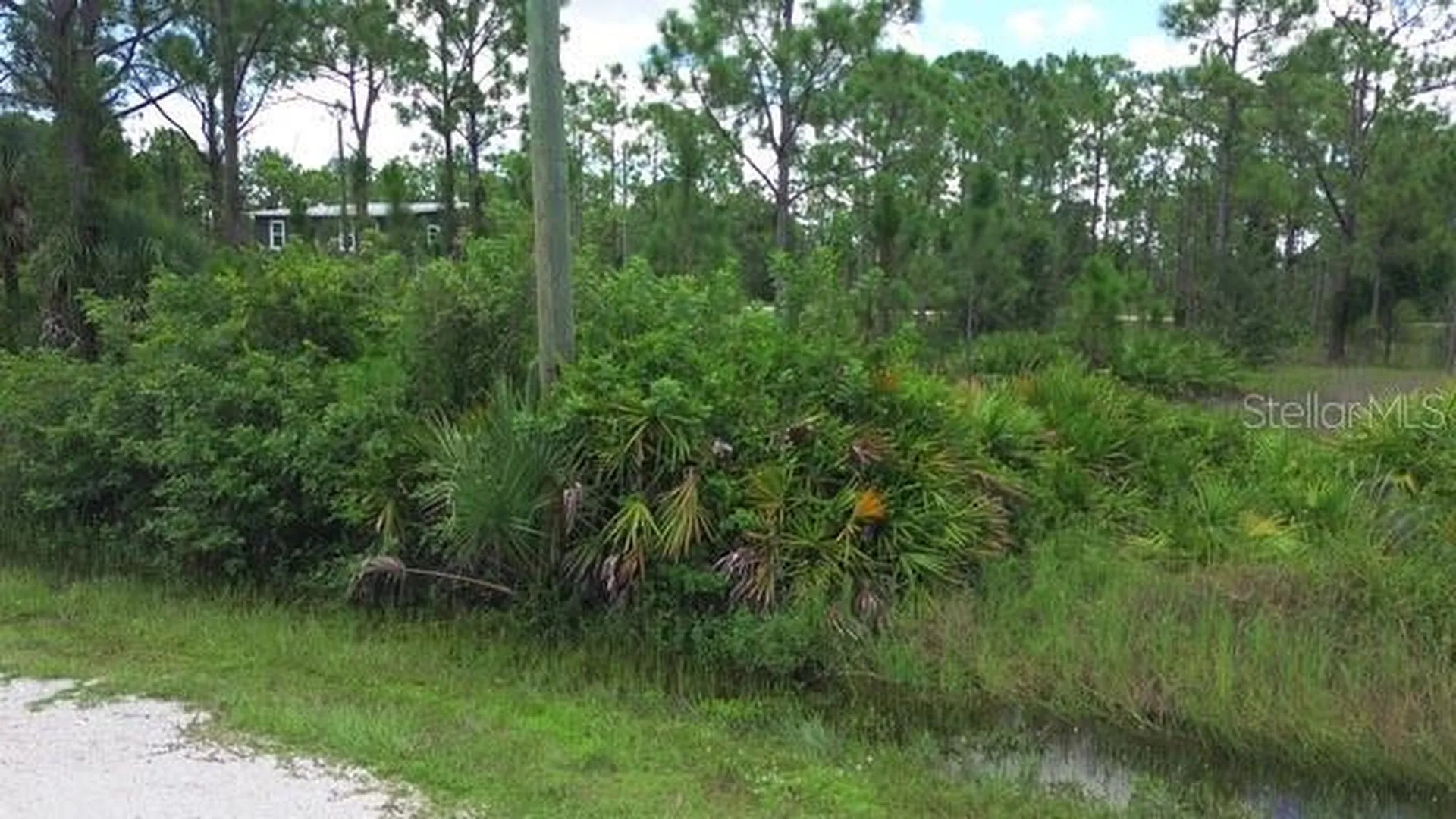 28072 Crestwood Drive Punta Gorda FL 33955