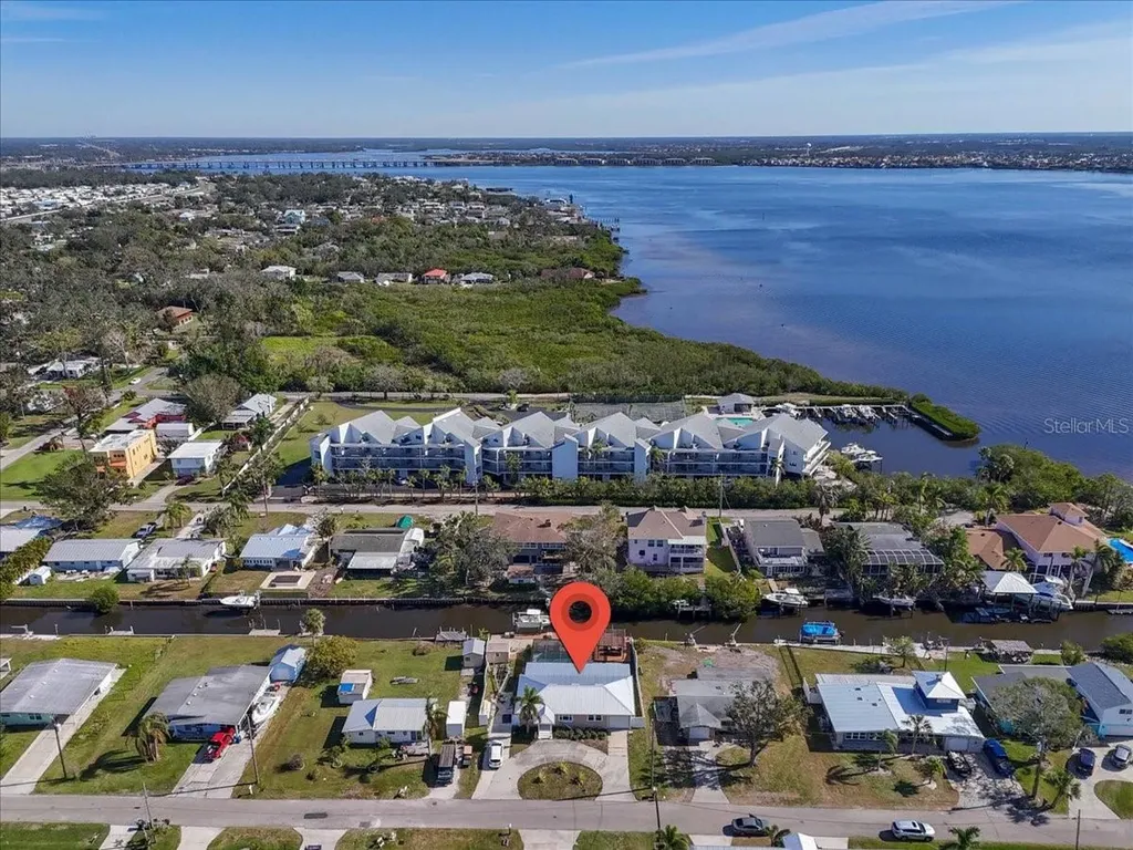 524 Palm Avenue Ellenton FL 34222