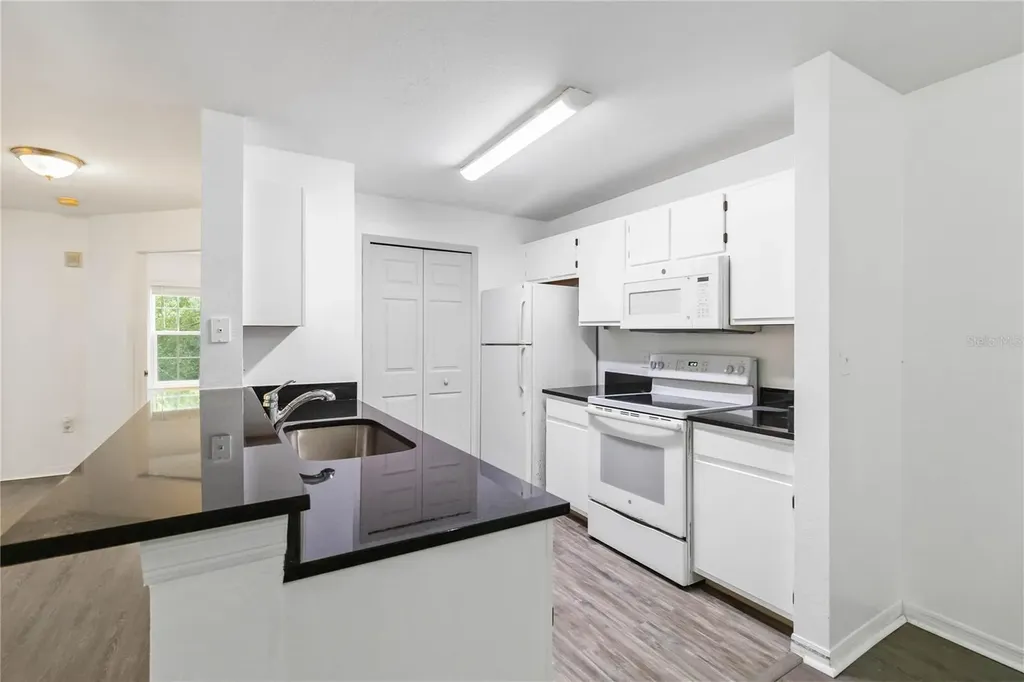 5459 Vineland Road Orlando FL 32811