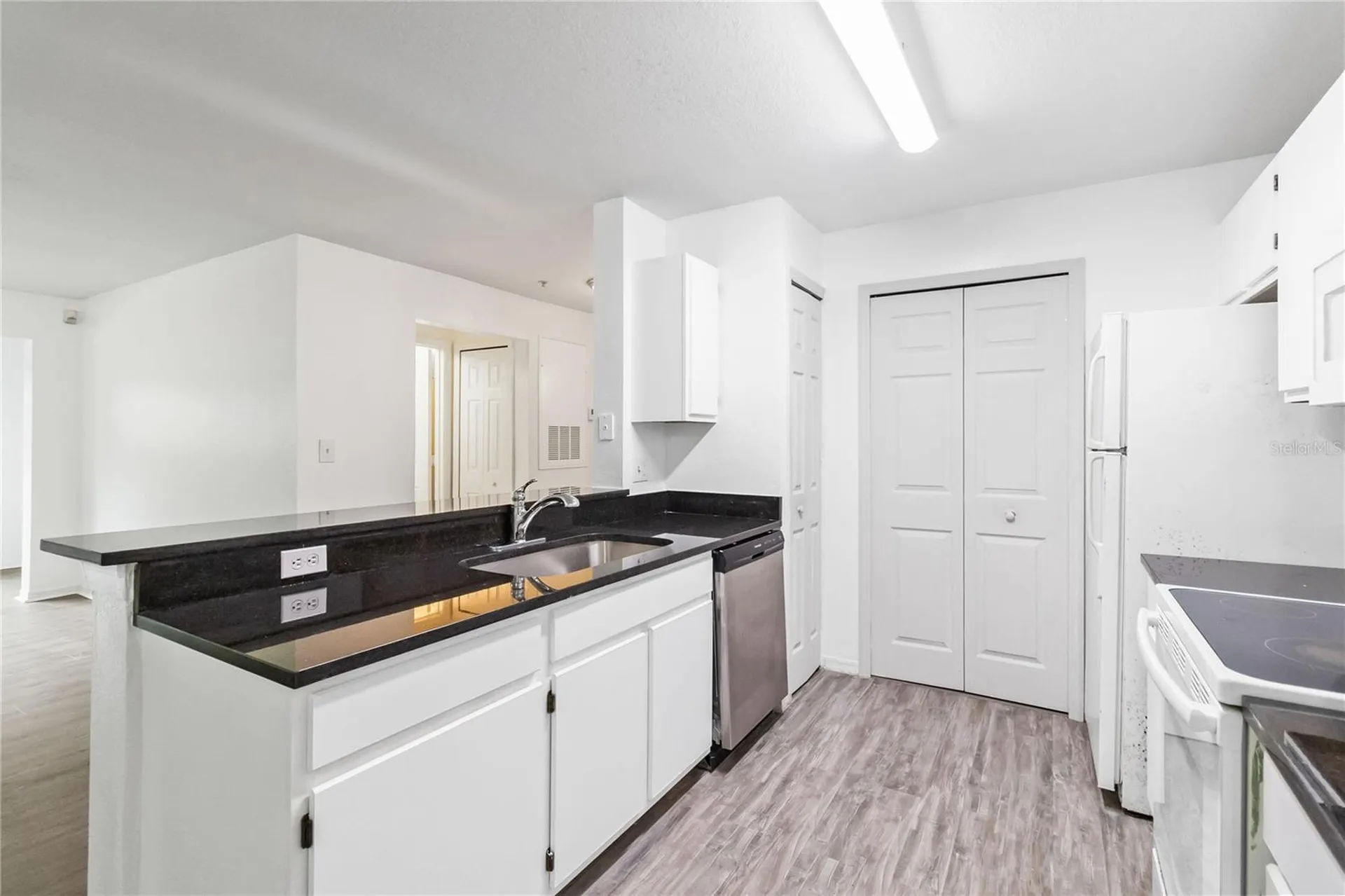 5459 Vineland Road Orlando FL 32811