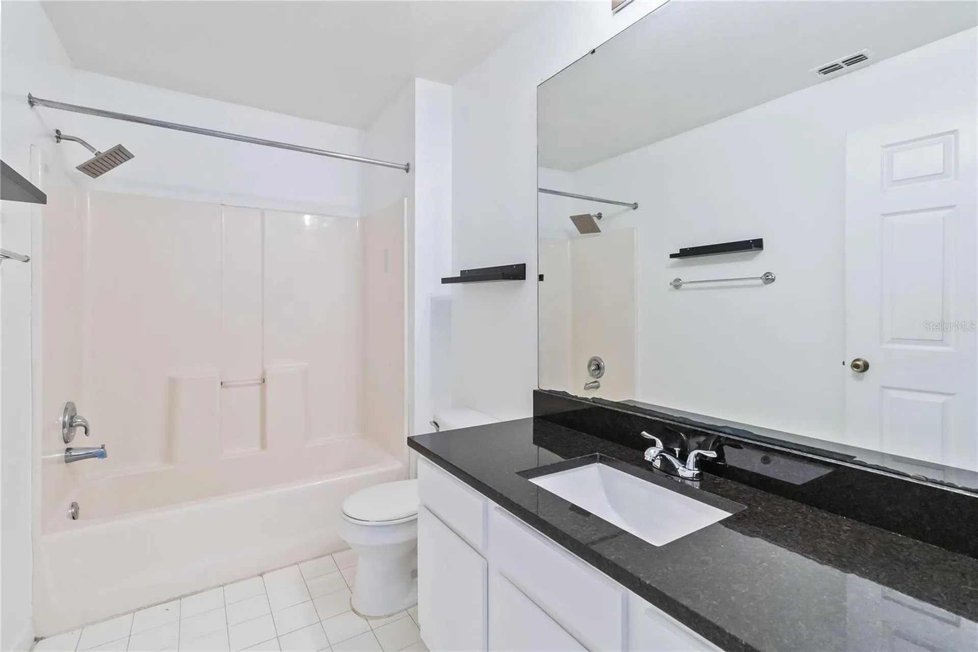 5459 Vineland Road Orlando FL 32811