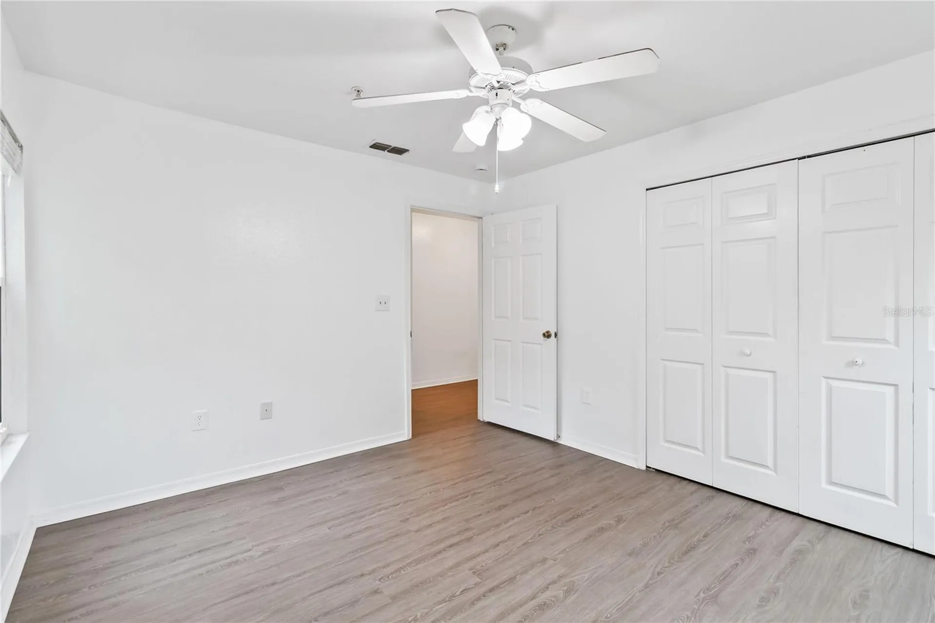 5459 Vineland Road Orlando FL 32811