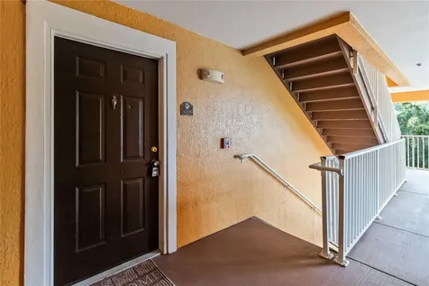 5459 Vineland Road Orlando FL 32811