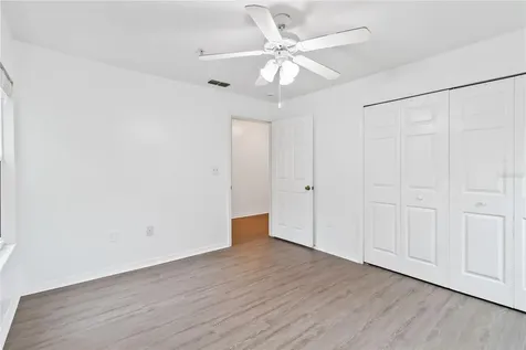 5459 Vineland Road Orlando FL 32811