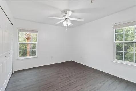 5459 Vineland Road Orlando FL 32811