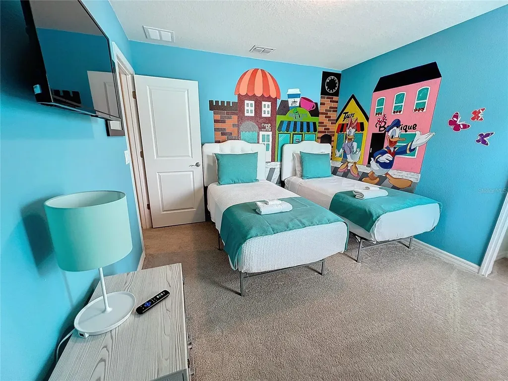 2290 Lelani Circle Davenport FL 33897