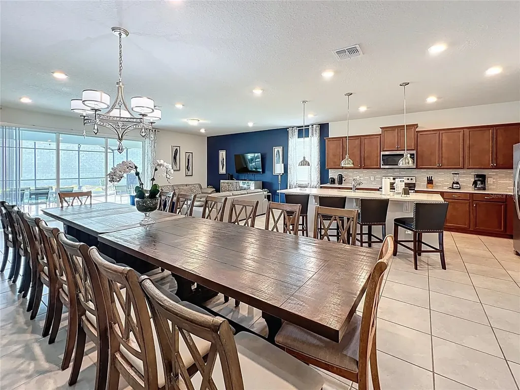 2290 Lelani Circle Davenport FL 33897