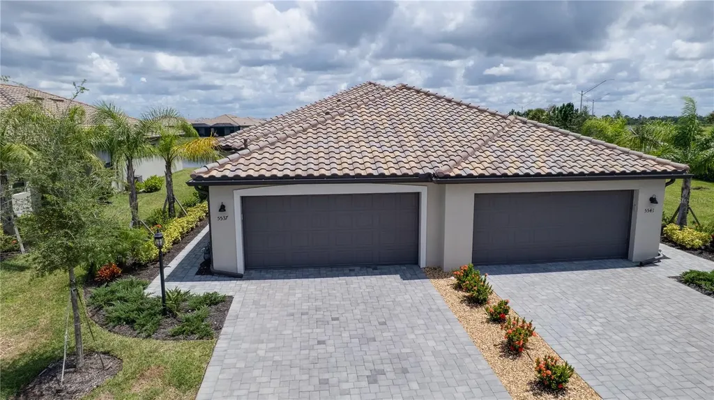 5537 Tidal Breeze Cove Bradenton FL 34211