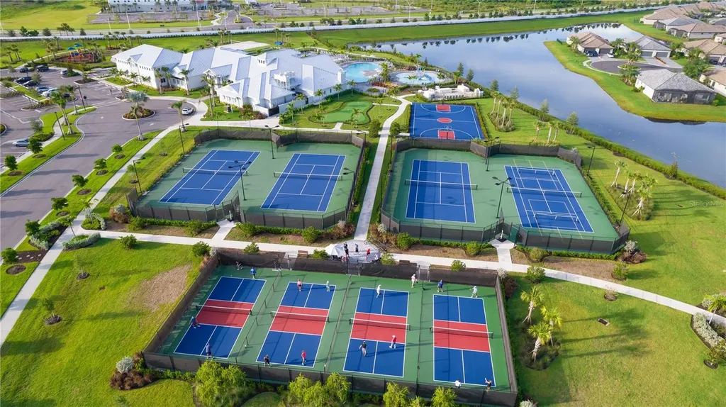5537 Tidal Breeze Cove Bradenton FL 34211