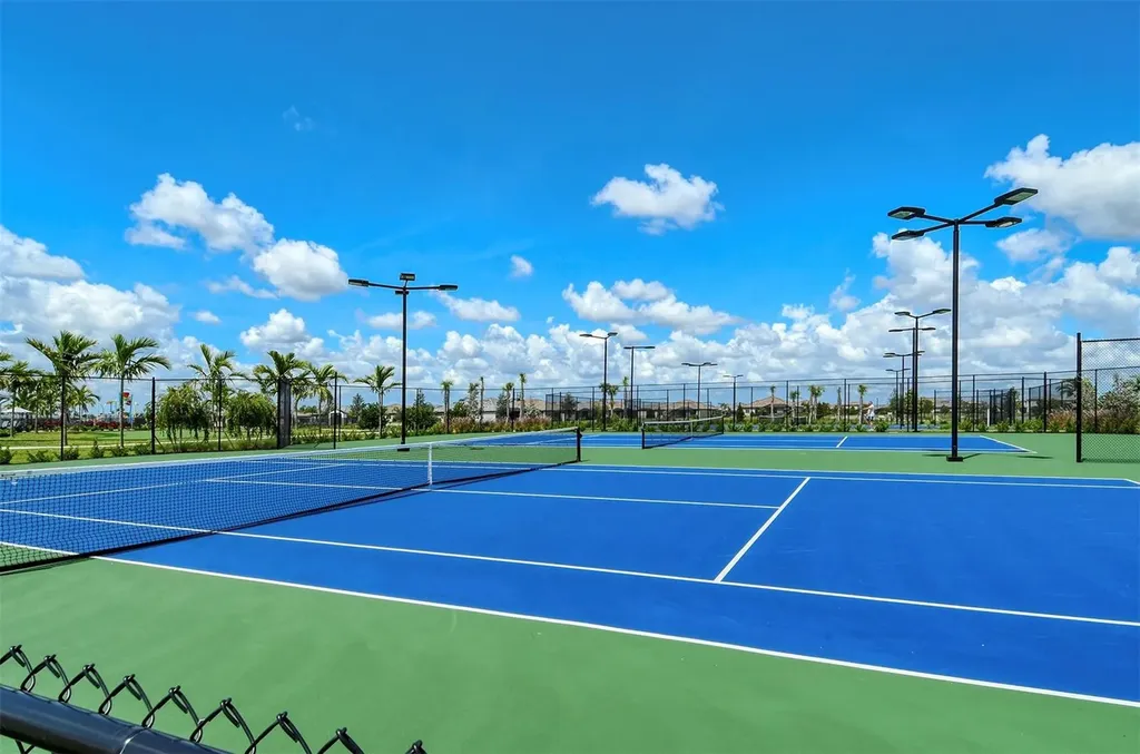5537 Tidal Breeze Cove Bradenton FL 34211